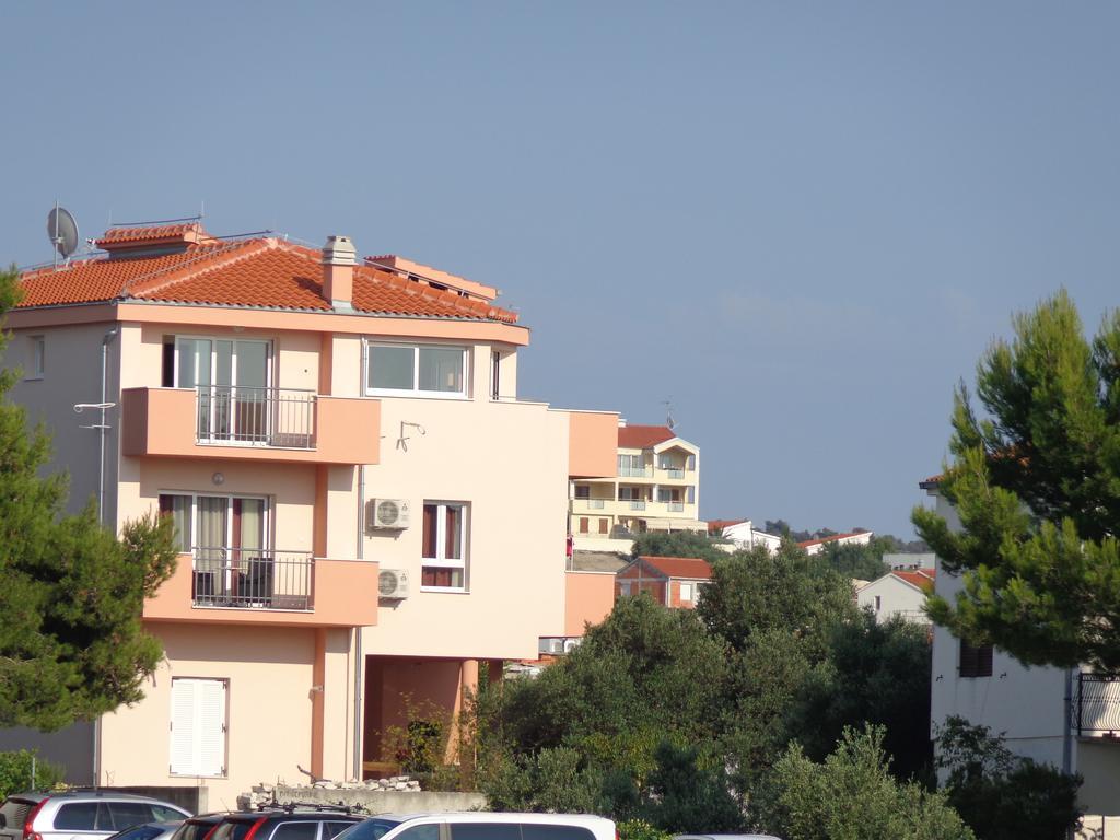 Villa Palas Apartments Rogoznica  Extérieur photo