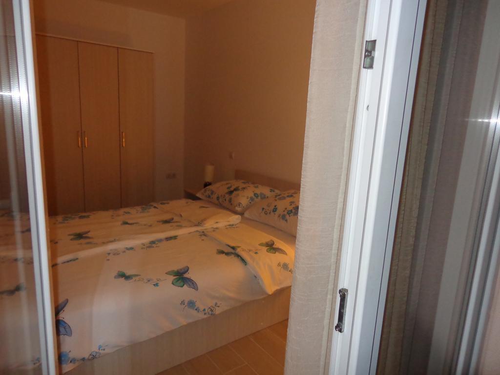 Villa Palas Apartments Rogoznica  Extérieur photo